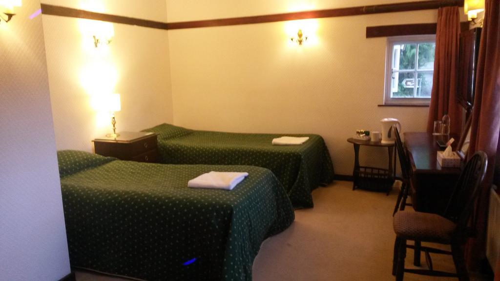Harrow Inn Lenham Bagian luar foto