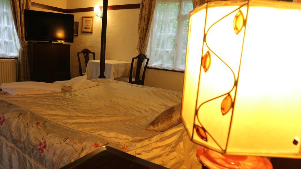 Harrow Inn Lenham Bagian luar foto